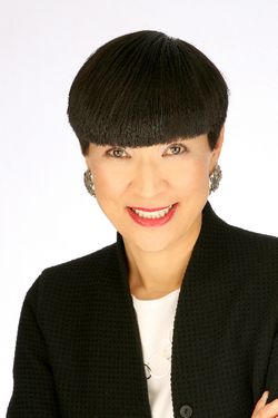 越山雅代